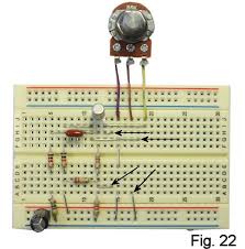 Imagem de um potenciometro de rádio antigo com varios canais de controle